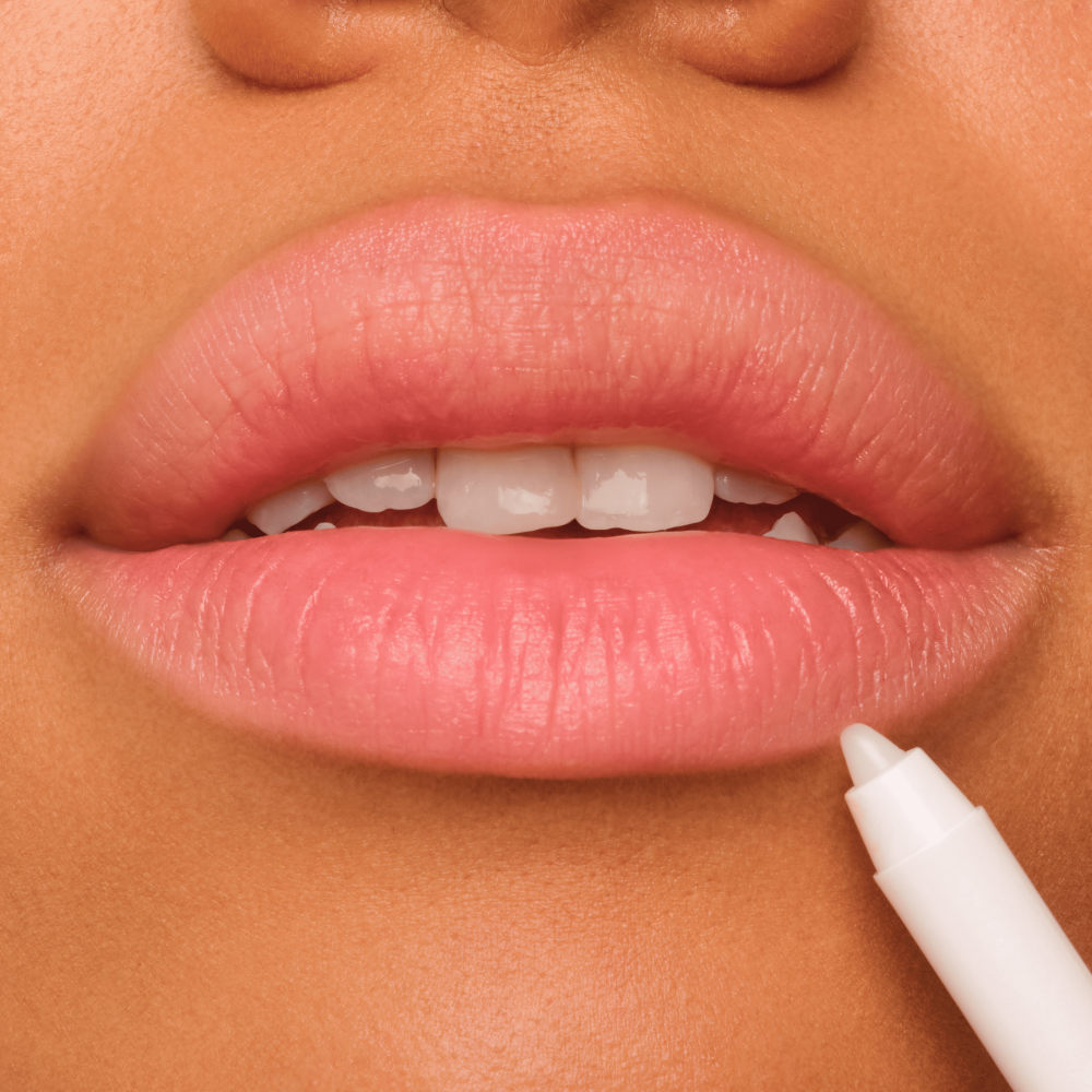 Bild: Catrice Gel Glide Long-Lasting Lip Liner Bare Trace 100