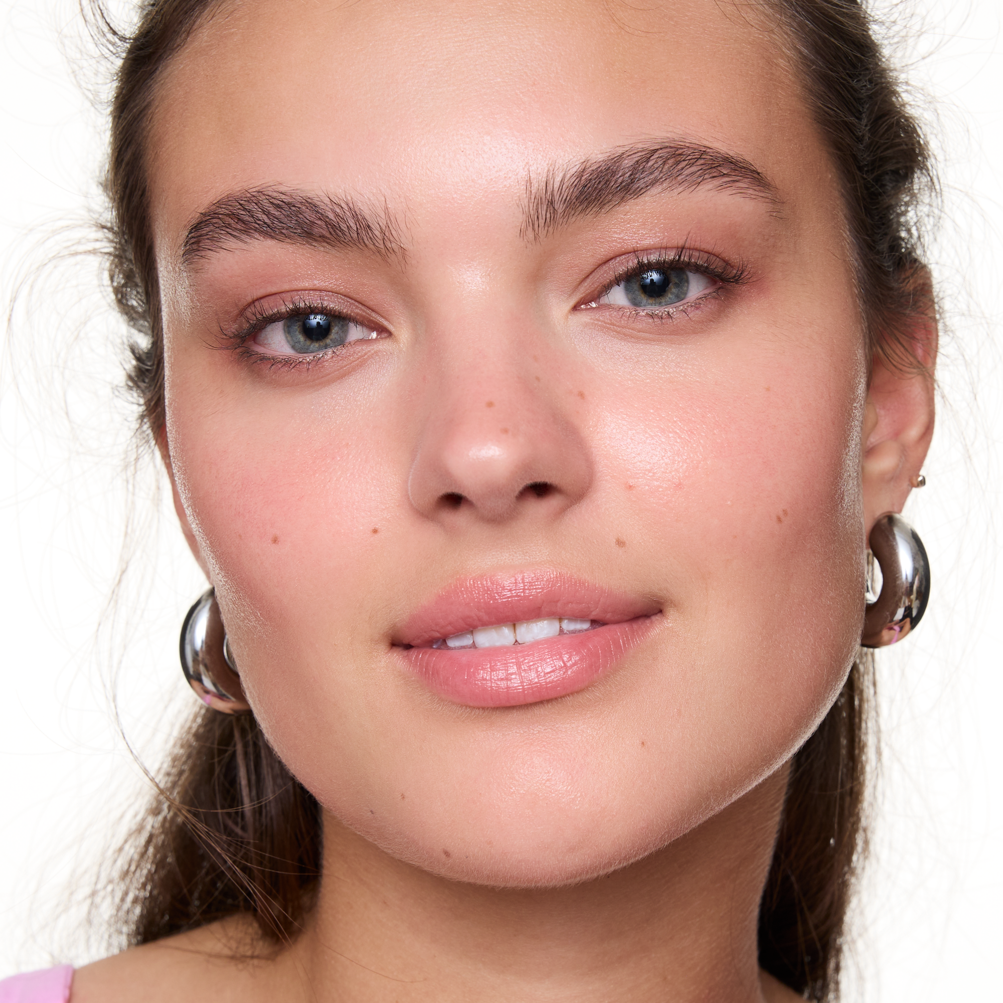 Bild: essence milky GLAZED LIQUID PRIMER