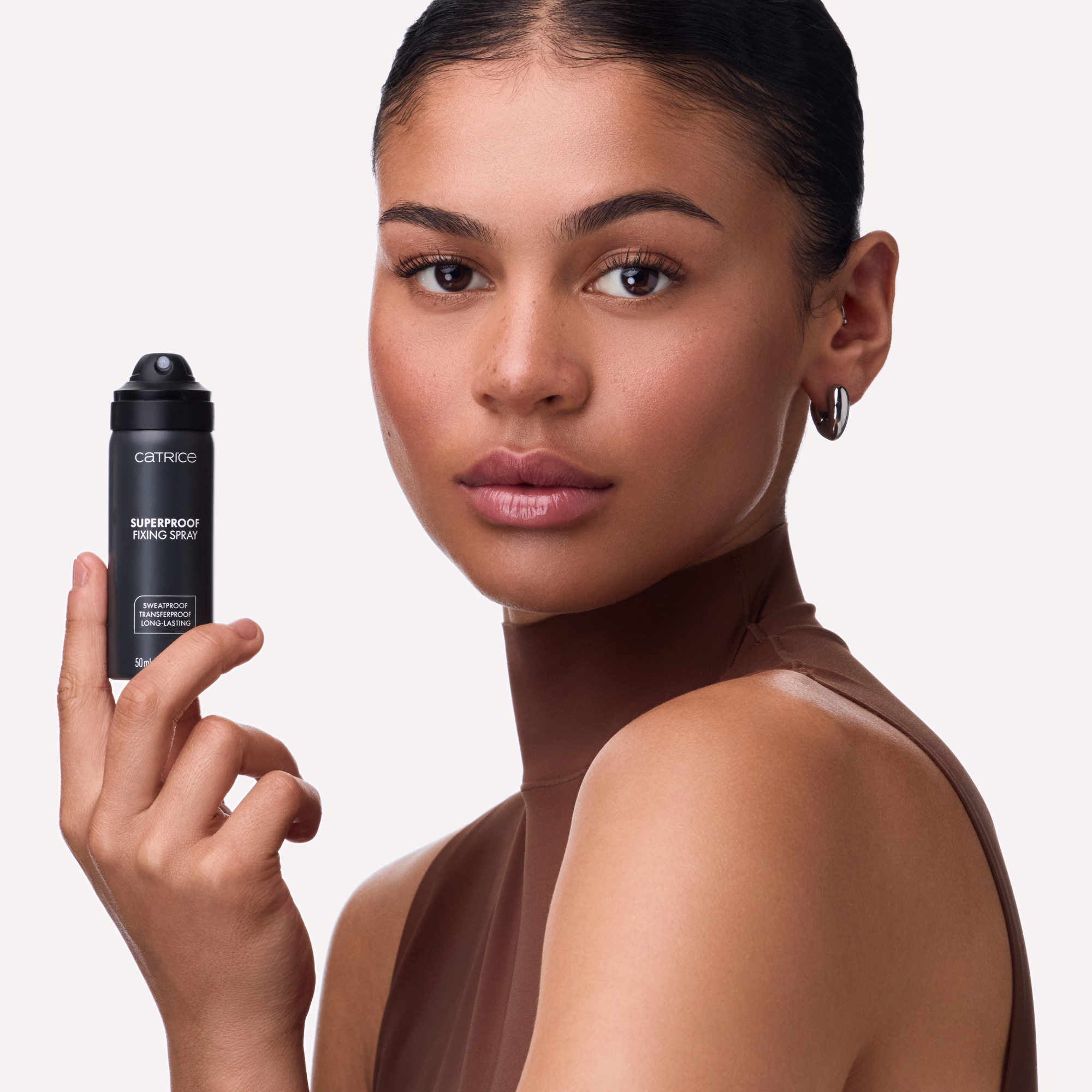 Bild: Catrice CATRICE HD BLUR FIXING SPRAY