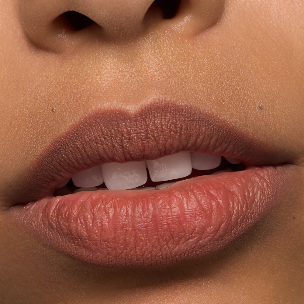 Bild: essence 8h MATTE comfort lipliner 16