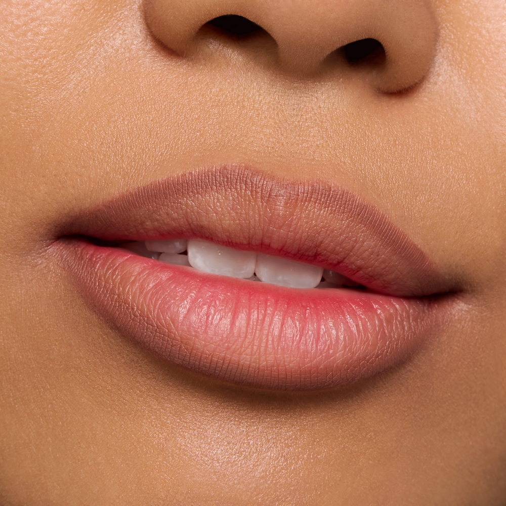 Bild: essence 8h MATTE comfort lipliner 16