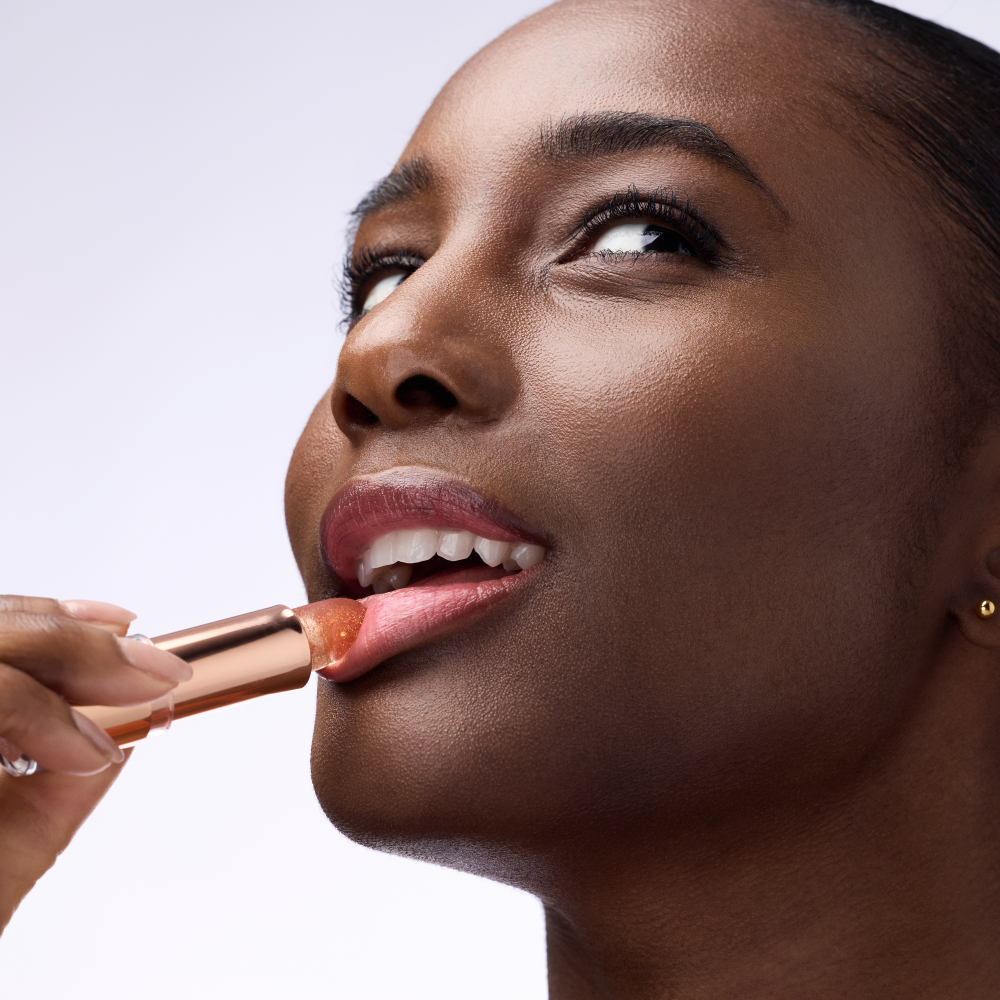 Bild: Catrice Glam In Gold Glow Lip Balm 