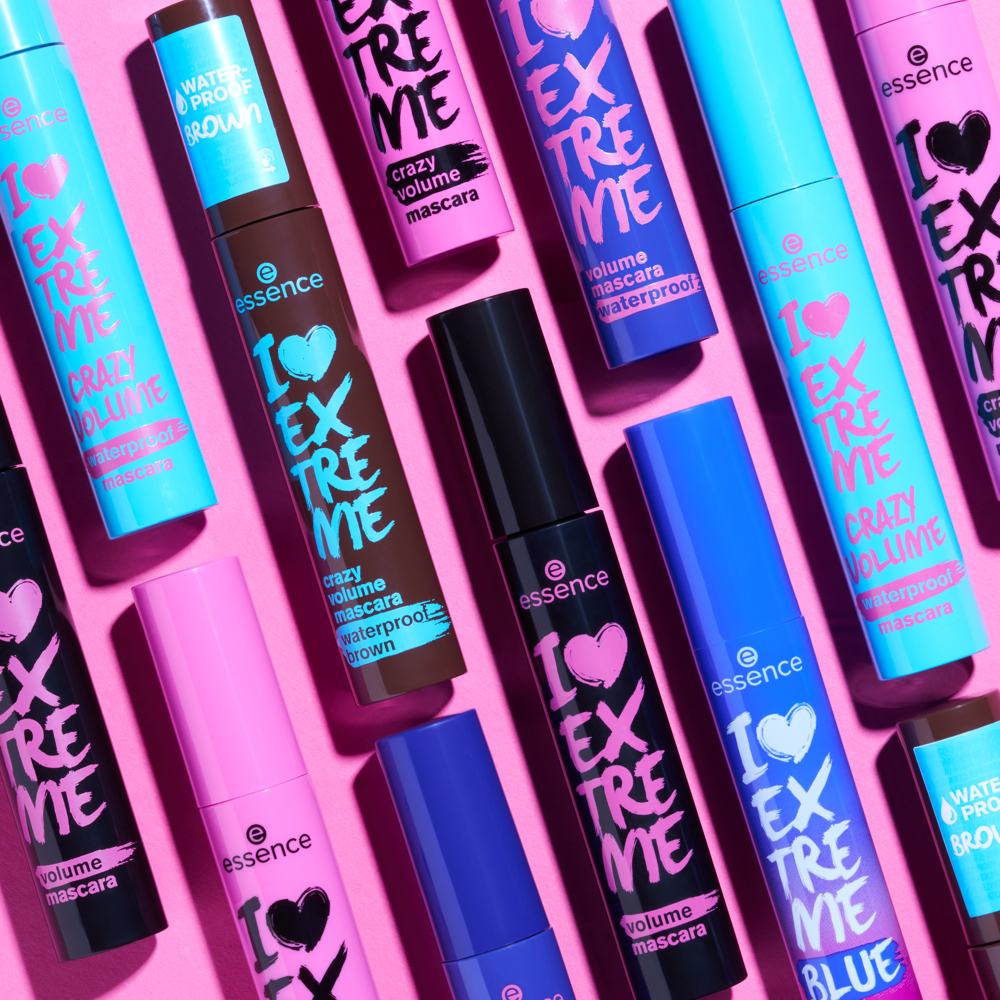 Bild: essence I LOVE EXTREME crazy volume mascara waterproof brown Cozy Brown