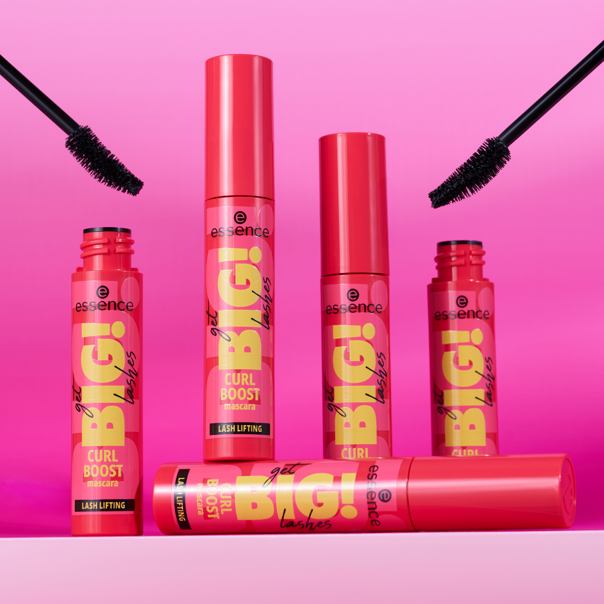 Bild: essence get BIG! lashes CURL BOOST mascara
