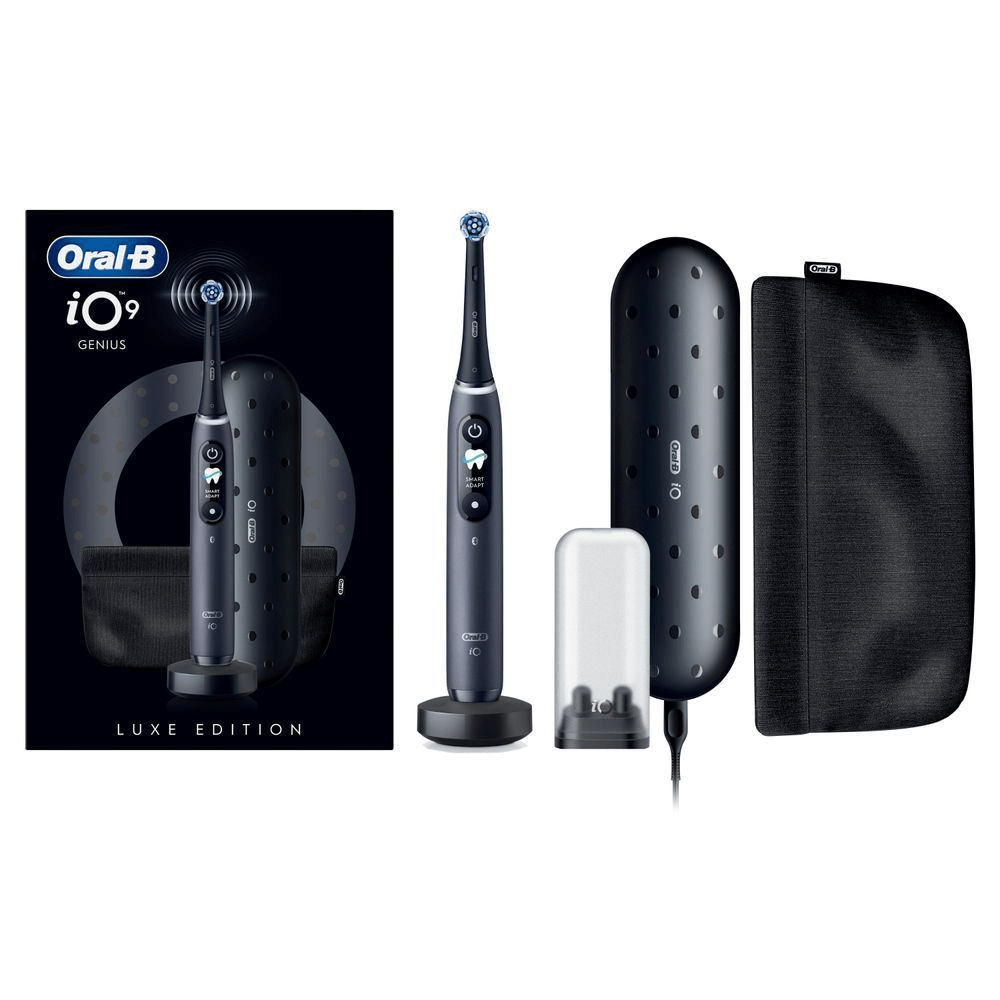 Oral-B iO9 Genius Luxe Edition Zahnbürste mit Ladebasis und Reiseetui.