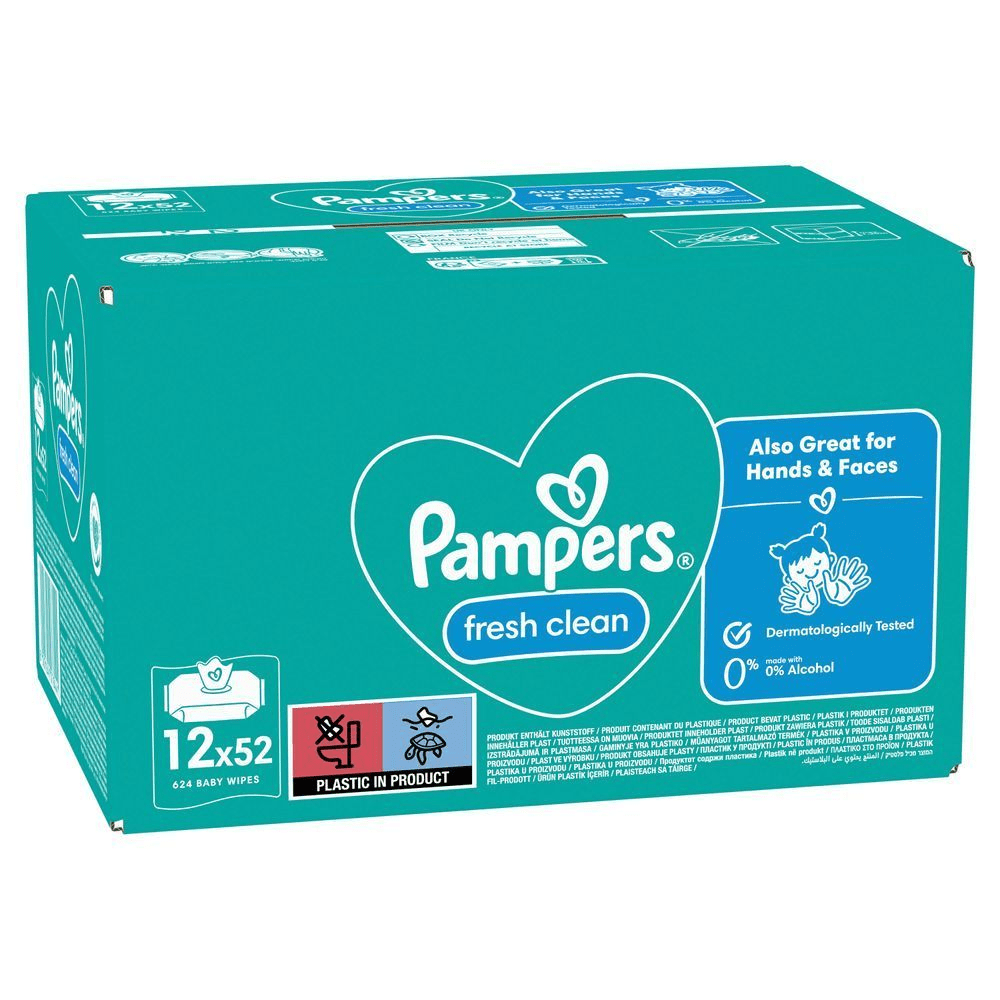 Pampers Fresh Clean Feuchttücher, 12x52er Packung, hervorgehoben mit dem Hinweis "Auch ideal für Hände und Gesicht" und "Dermatologisch getestet". [EN] Pampers Fresh Clean wipes, 12 packs of 52, dermatologically tested and also great for hands and faces. [RO] Pachet Pampers Fresh Clean, 12x52 șervețele pentru bebeluși, cu mențiunea „Dermatologically Tested” și „Also Great for Hands & Faces”. [IT] Pampers Fresh Clean salviette per bambini, confezione da 12 pacchi da 52, dermatologicamente testate e senza alcol. [HR] Pampers Fresh Clean vlažne maramice, pakiranje 12x52, dermatološki testirane i odlične za ruke i lice. [CS] Pampers Fresh Clean vlhčené ubrousky v balení 12x52 kusů, dermatologicky testované a vhodné i na ruce a obličej. [HU] Pampers Fresh Clean törlőkendők csomagolása, kiemelve a bőrgyógyászatilag tesztelt és 0% alkoholt tartalmazó formulát. [SK] Pampers Fresh Clean vlhčené obrúsky, balenie 12x52, dermatologicky testované a vhodné aj na ruky a tvár. [SL] Pampers Fresh Clean robčki, pakiranje 12 x 52, dermatološko testirani in primerni tudi za roke in obraz.;