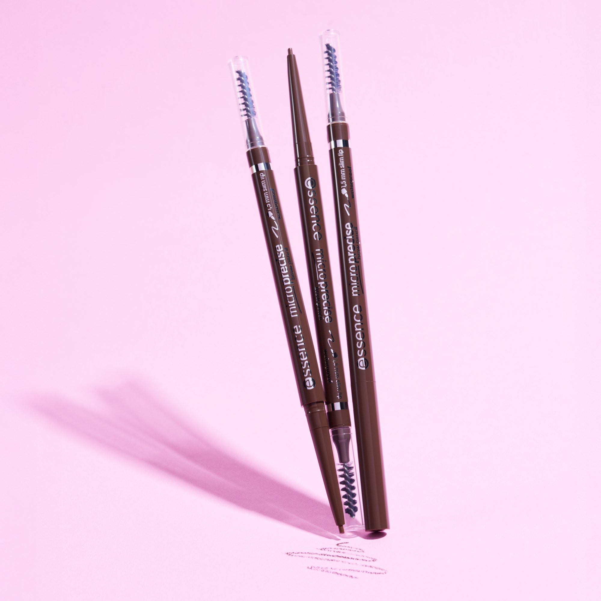 Bild: essence micro precise brow pencil Light Brown 03