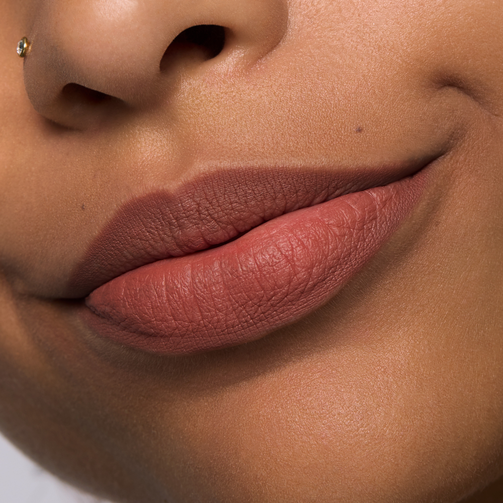 Bild: essence 8h MATTE comfort lipliner 10