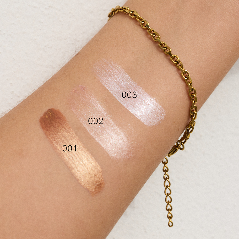 Bild: GOSH Glow UP Cream Highlighter 
