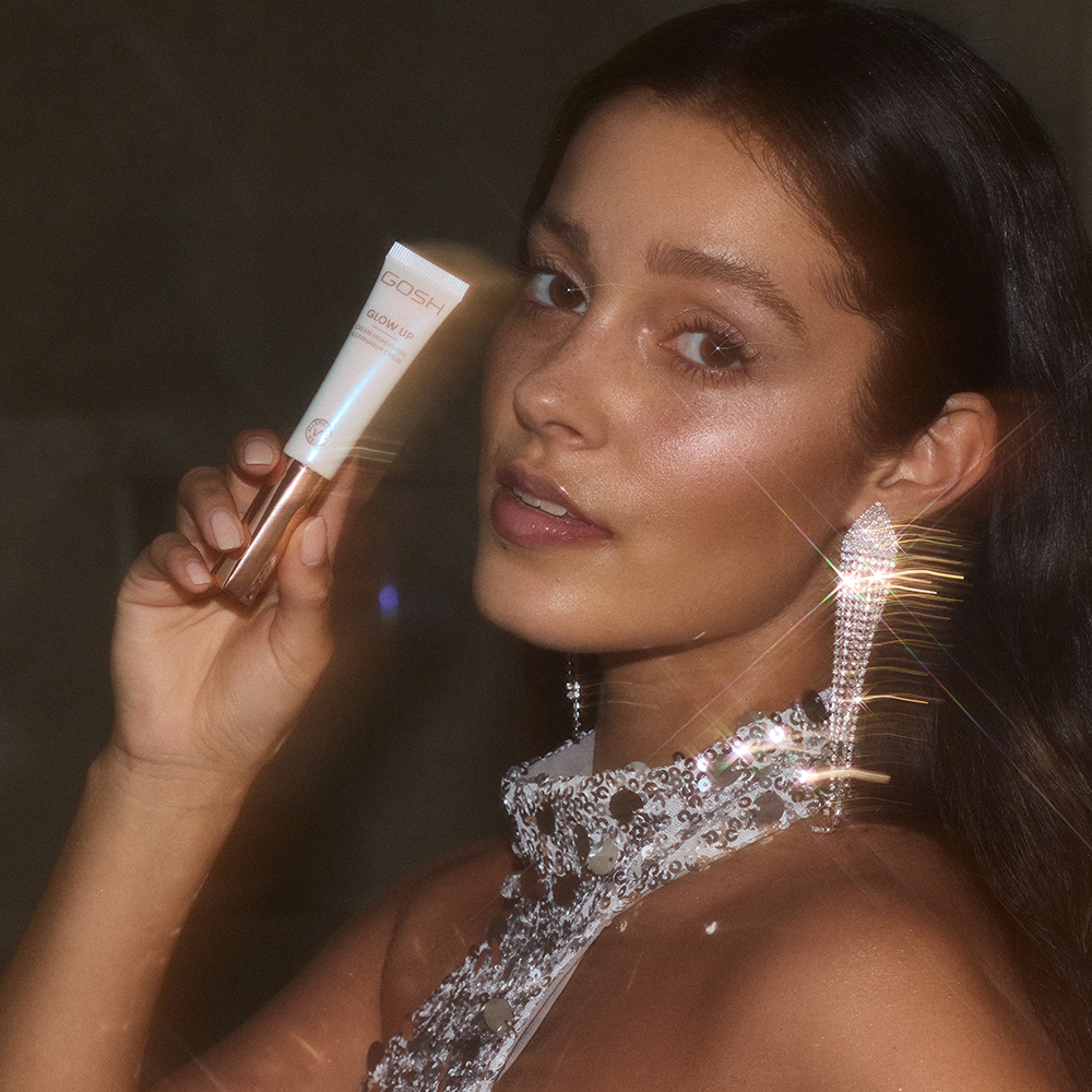 Bild: GOSH Glow UP Cream Highlighter 