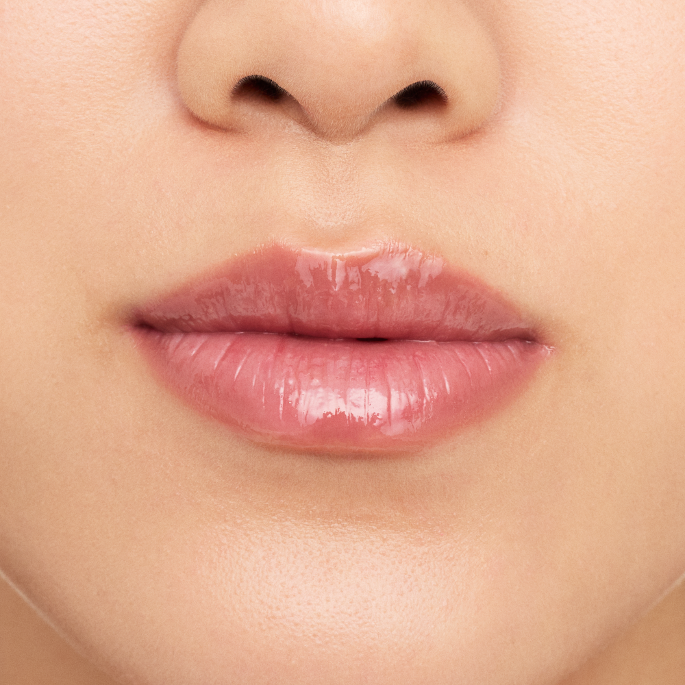 Bild: essence the super peptide glossy lip treatment 03
