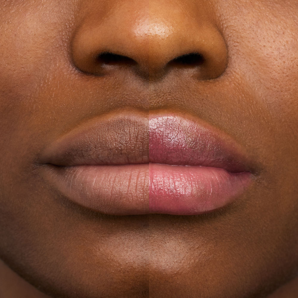 Bild: essence GLOSSY GLAZE high shine lipstick 03